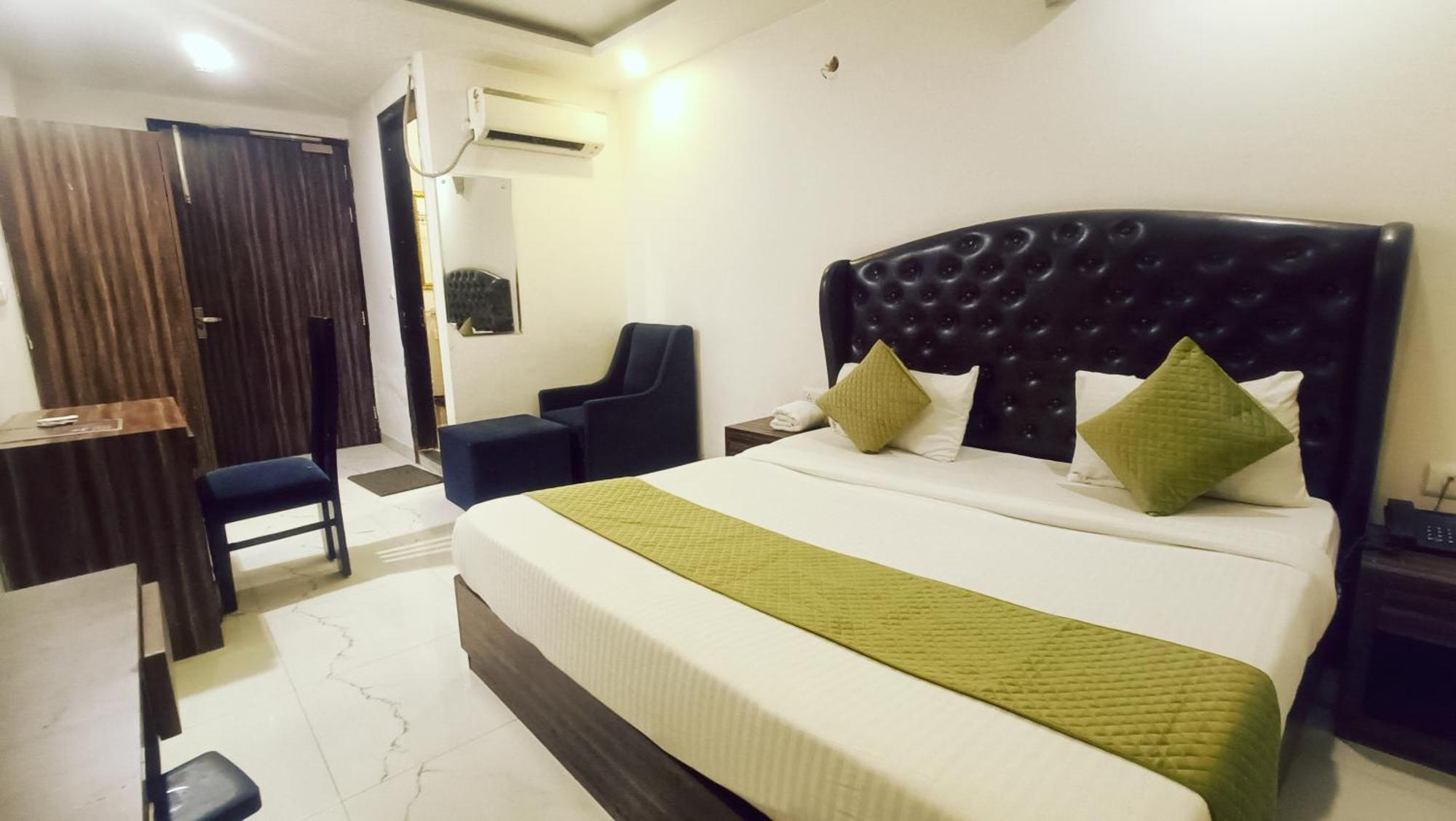 Hotel Mayda Prime Near Delhi Airport Neu-Delhi Exterior foto